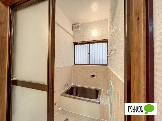 栄町１丁目貸家（-） バス／シャワー