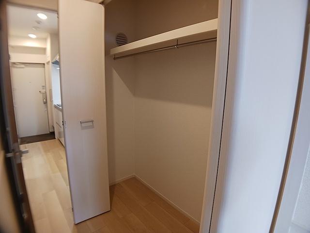 ヒカルサ東川口（303） 収納
