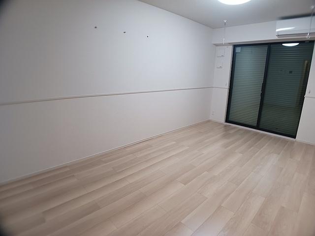 ヒカルサ東川口（103） リビング