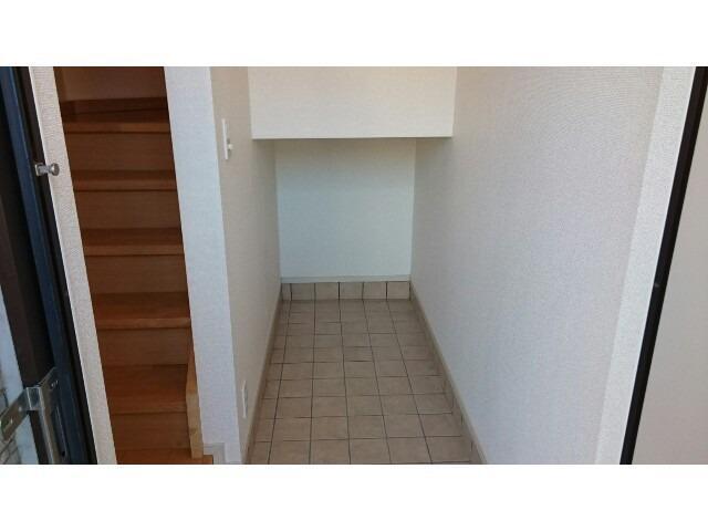 グローヴヒルズ芝Ⅱ（302） 室内