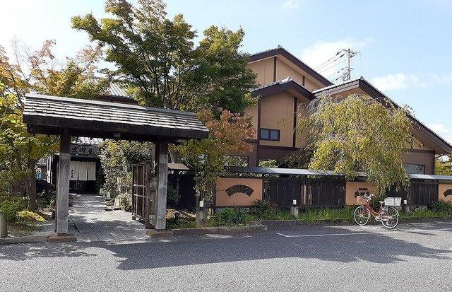 徳樹庵　浦和美園店：1100m