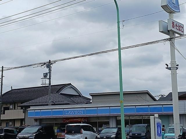 ローソン川口安行小山店：221m