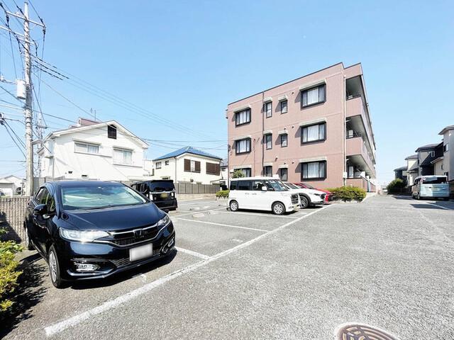 グリーンヒルズ（203） 駐車場