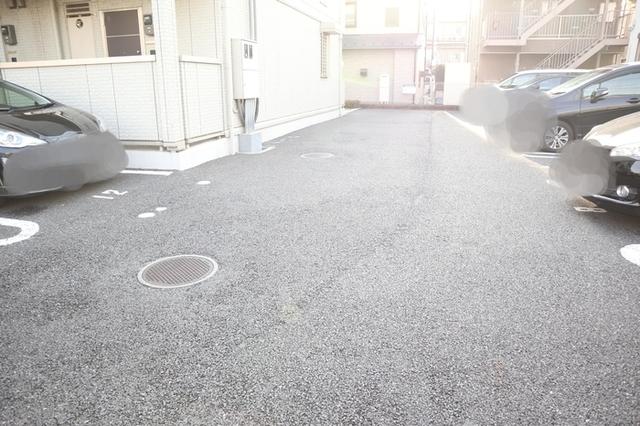 エントピア（303） 駐車場