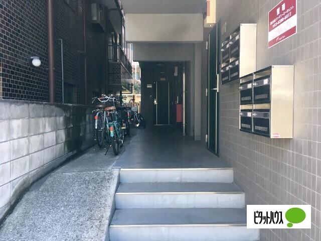 神名月（302） ロビー