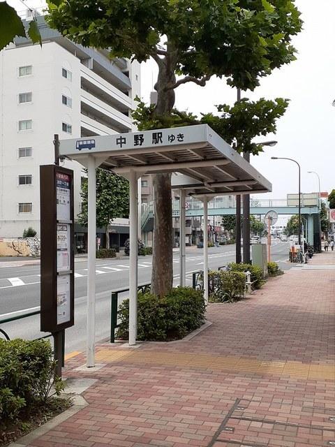関東バス乗り場：200m