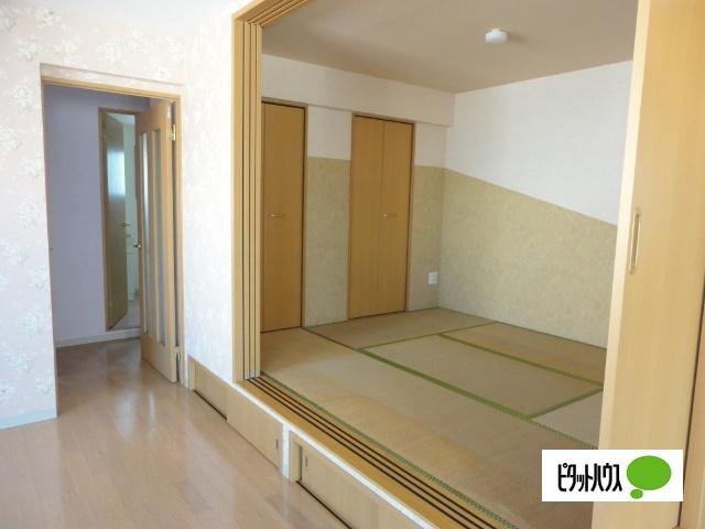 ロイヤルヴィクトリア　Ⅲ番館（301） 部屋画像