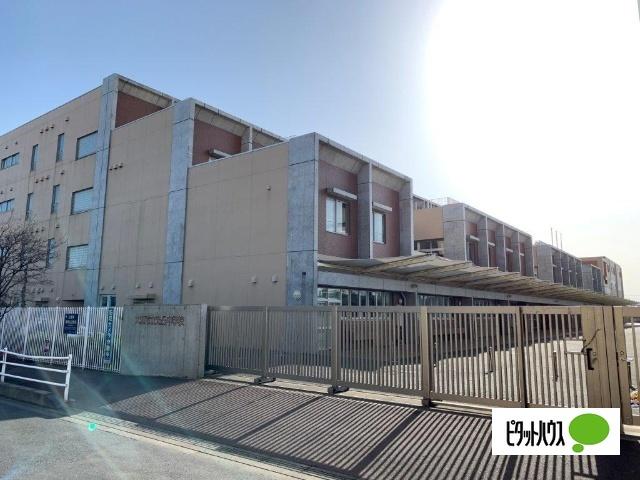 大和市立光丘中学校：1384m