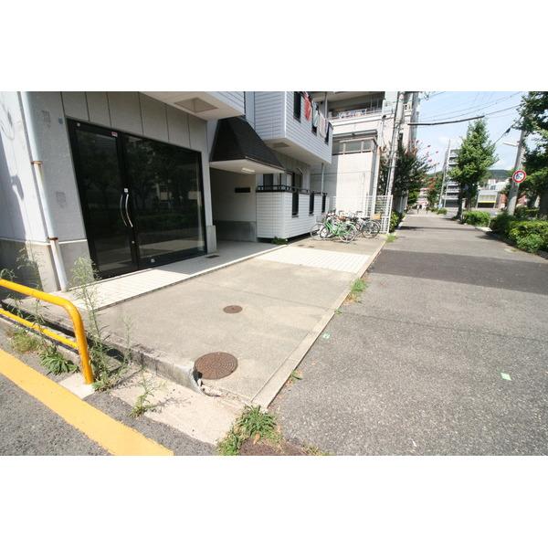 神戸市兵庫区下沢通マンション 駐車場