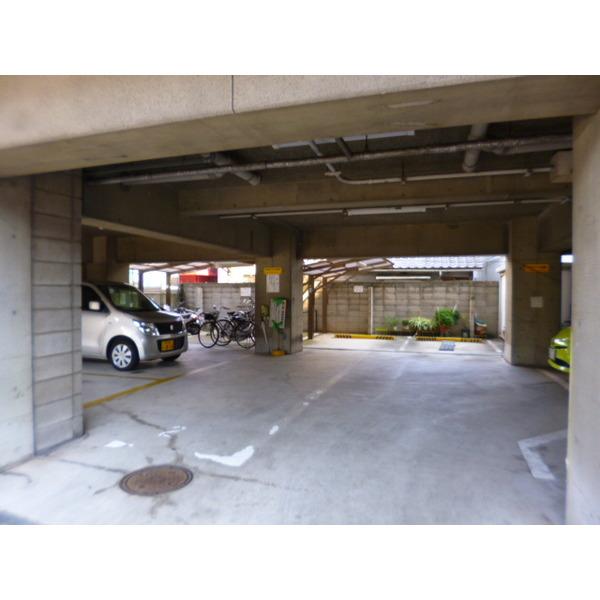 神戸市兵庫区門口町マンション 駐車場