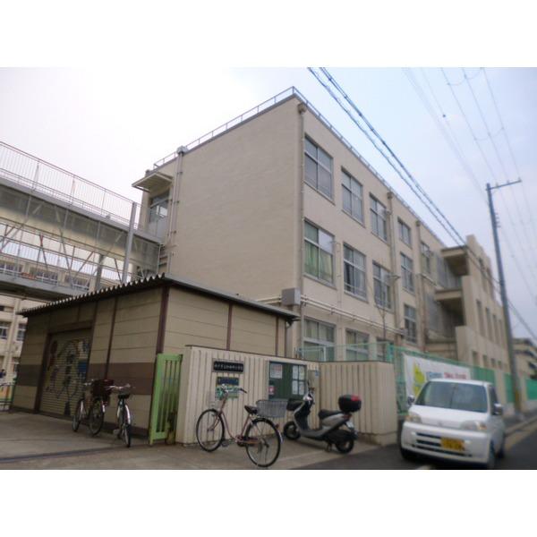 神戸市立和田岬小学校：699m