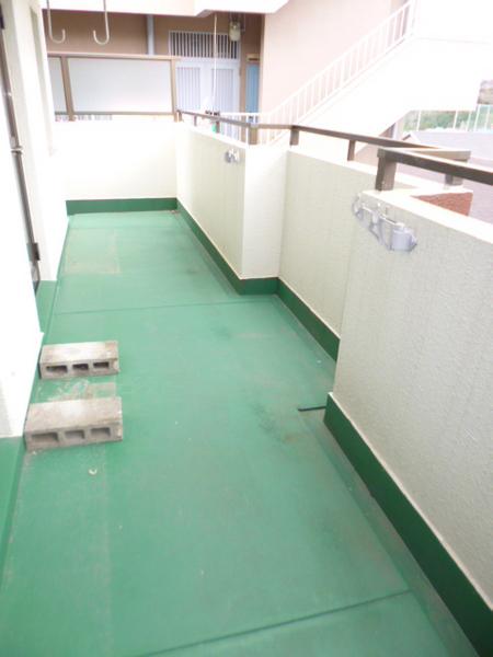 神戸市北区鈴蘭台北町マンション バルコニー