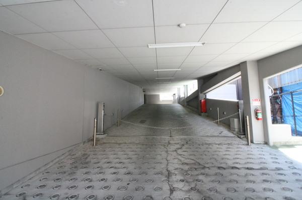 神戸市兵庫区駅南通マンション 駐車場