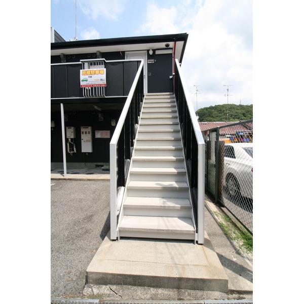 神戸市兵庫区里山町アパート エントランス