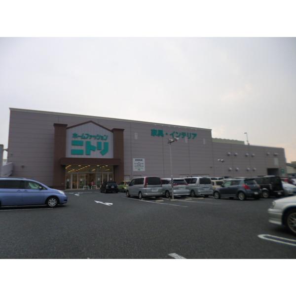 ニトリ神戸和田岬店：683m