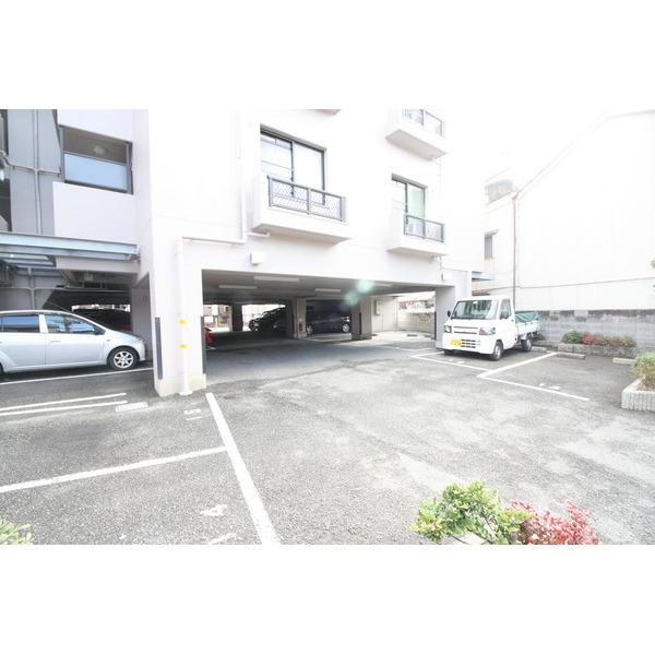 神戸市兵庫区荒田町マンション 駐車場