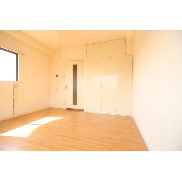 神戸市兵庫区湊町マンション リビング