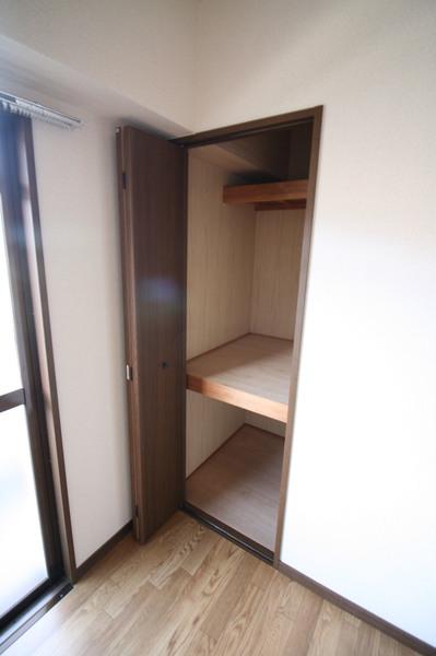 神戸市長田区房王寺町マンション 収納
