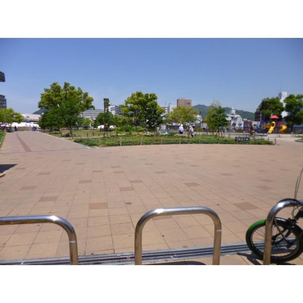 湊川公園：781m