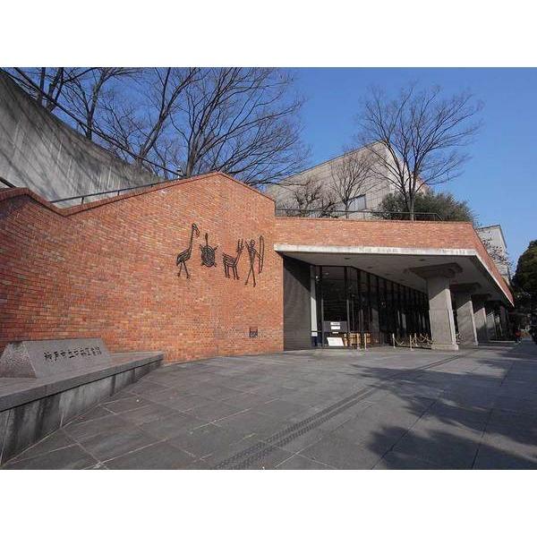 神戸市立中央図書館：1203m