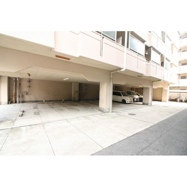 神戸市兵庫区小河通マンション 駐車場