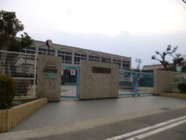 神戸市立須佐野中学校：1308m