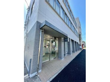 姫路信用金庫湊川支店：439m