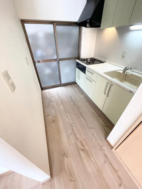 神戸市兵庫区菊水町テラスハウス キッチン