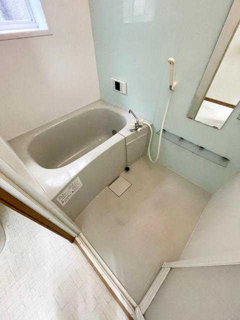 神戸市兵庫区菊水町テラスハウス バス／シャワー