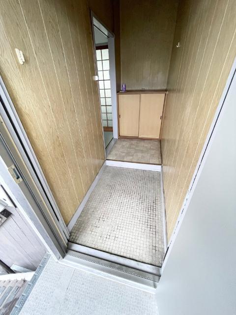神戸市兵庫区荒田町アパート 玄関