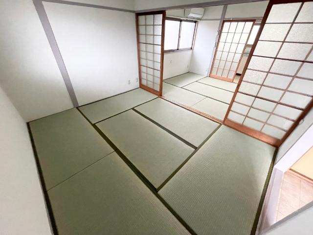 神戸市兵庫区荒田町アパート リビング