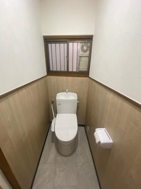 湊川町３丁目貸家 トイレ