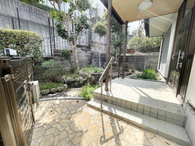 鈴蘭台南町貸家 庭