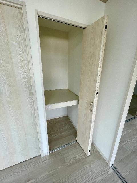鈴蘭台南町貸家 収納