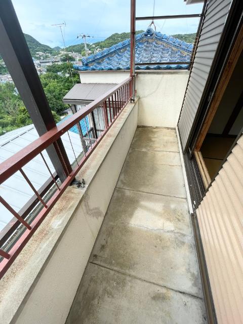 源平町貸戸建 バルコニー