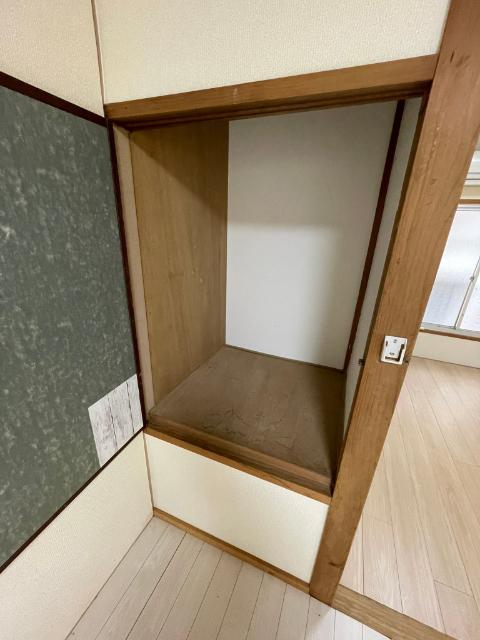 ハイツ明神 収納