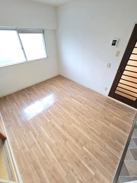 神戸市兵庫区熊野町マンション リビング