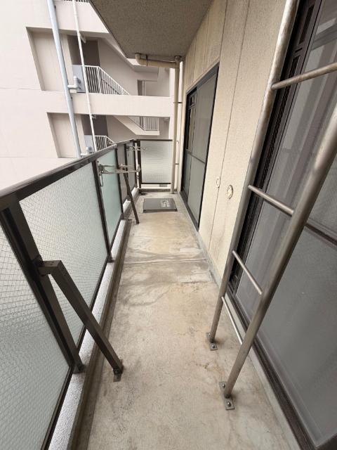 カルム湊川 バルコニー