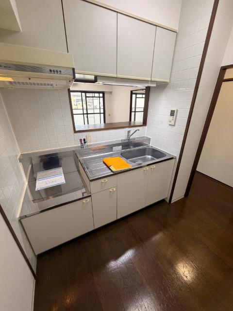 カルム湊川 キッチン