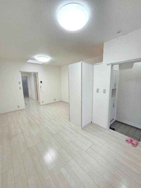 神戸市兵庫区荒田町テラスハウス リビング