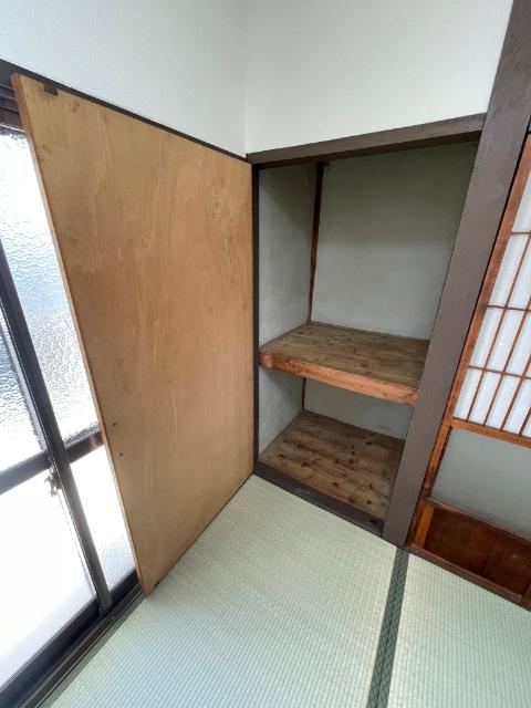 神戸市兵庫区石井町テラスハウス 収納