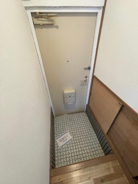 正栄スカイコーポ 玄関