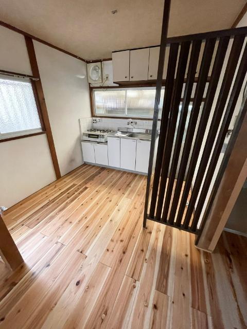 神戸市兵庫区湊山町一戸建 リビング