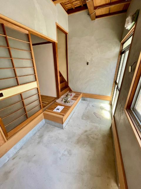 神戸市兵庫区湊山町一戸建 玄関