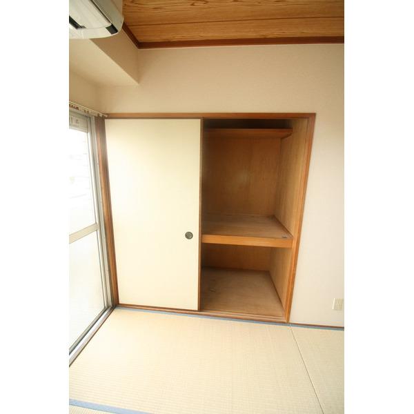 グレーテル森 収納