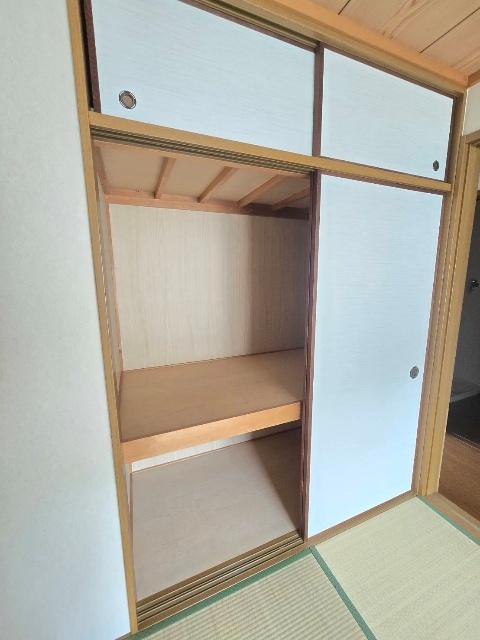 神戸市兵庫区熊野町アパート 収納