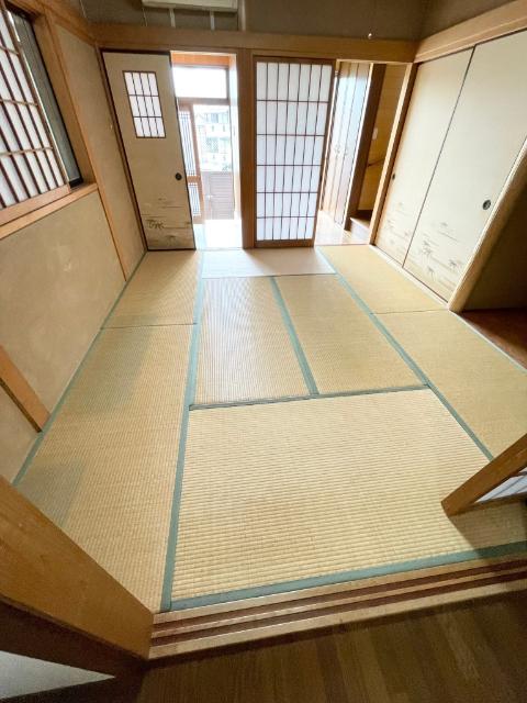 湊川町10丁目貸家 部屋画像