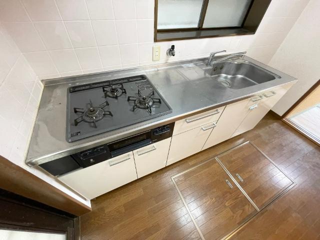 湊川町10丁目貸家 部屋画像