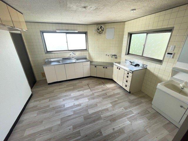 神戸市兵庫区山王町一戸建 リビング