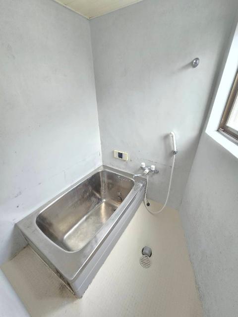 神戸市兵庫区楠谷町一戸建 バス／シャワー